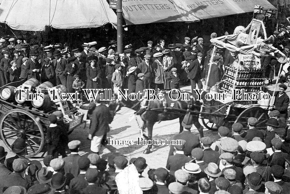 YO 12610 - Scarborough Parade, Yorkshire 1913