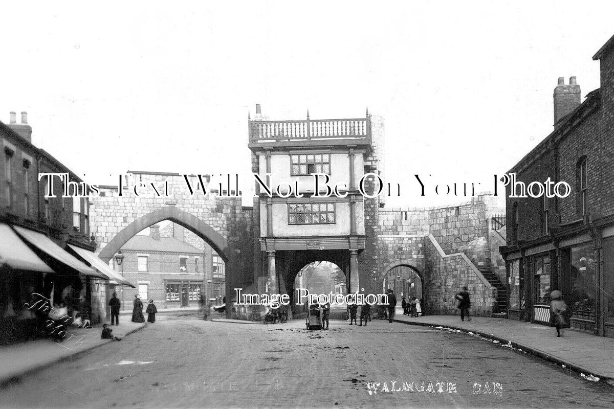 YO 13007 - Walmgate Bar, York City Walls, Yorkshire