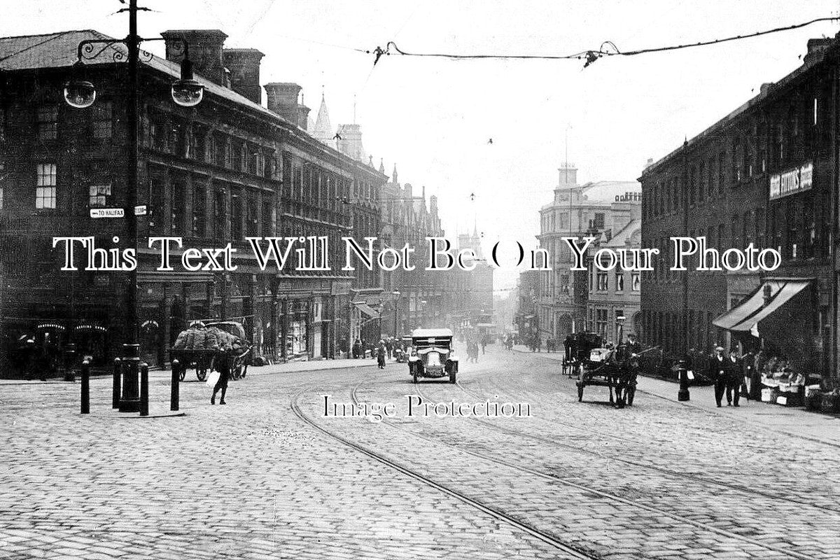 YO 13037 - Westgate, Huddersfield, Yorkshire