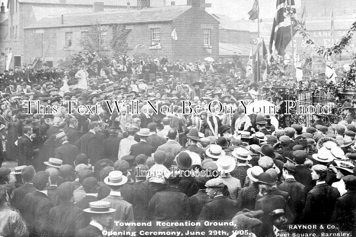 YO 13220 - Townend Recreation Ground Ceremony, Barnsley, Yorkshire