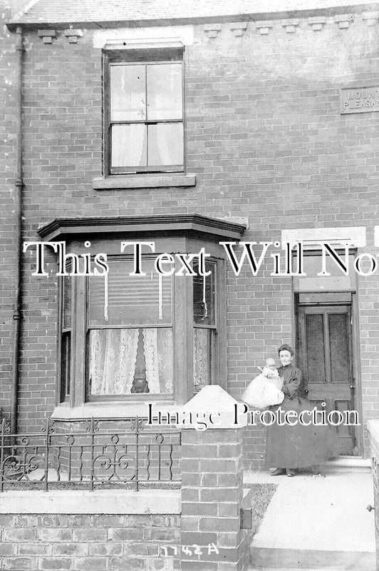 YO 13402 - Mount Pleasant, Carlin How, Yorkshire