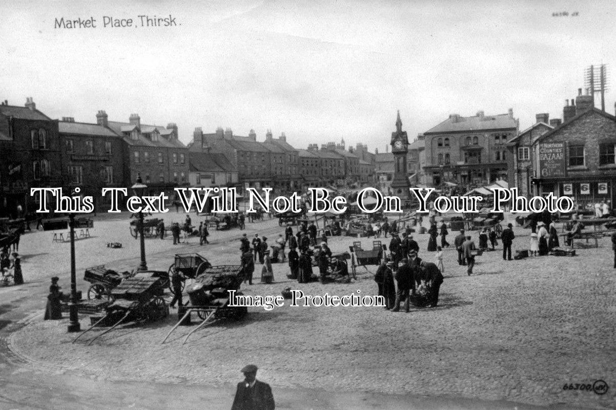YO 1640 - Market Place, Thirsk, Yorkshire