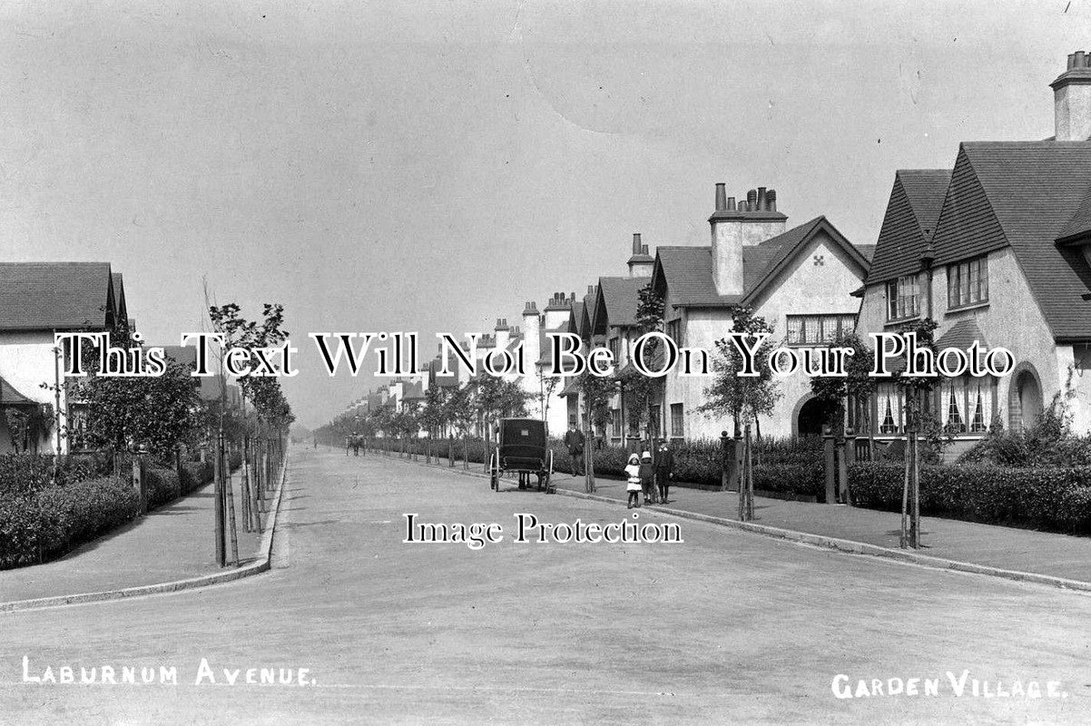 YO 1696 Laburnum Avenue, Garden Village, Hull, Yorkshire JB Archive