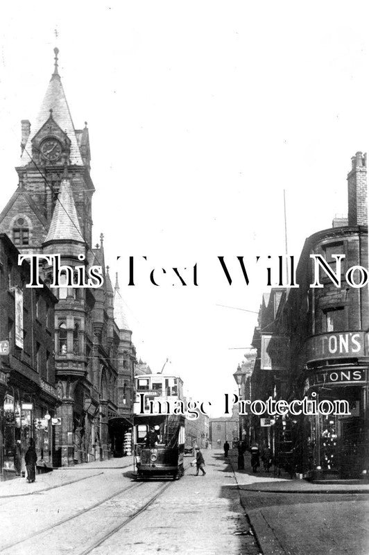 YO 2767 - King Street, Huddersfield, Yorkshire
