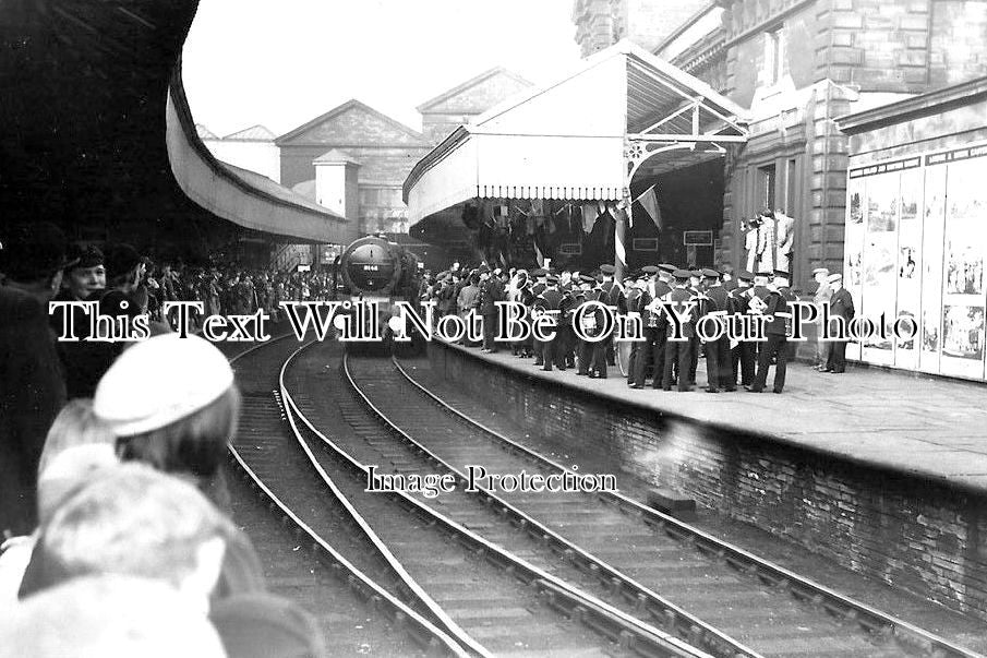 YO 3309 - Halifax Railway Station, Engine Naming Ceremony, Yorkshire 1936