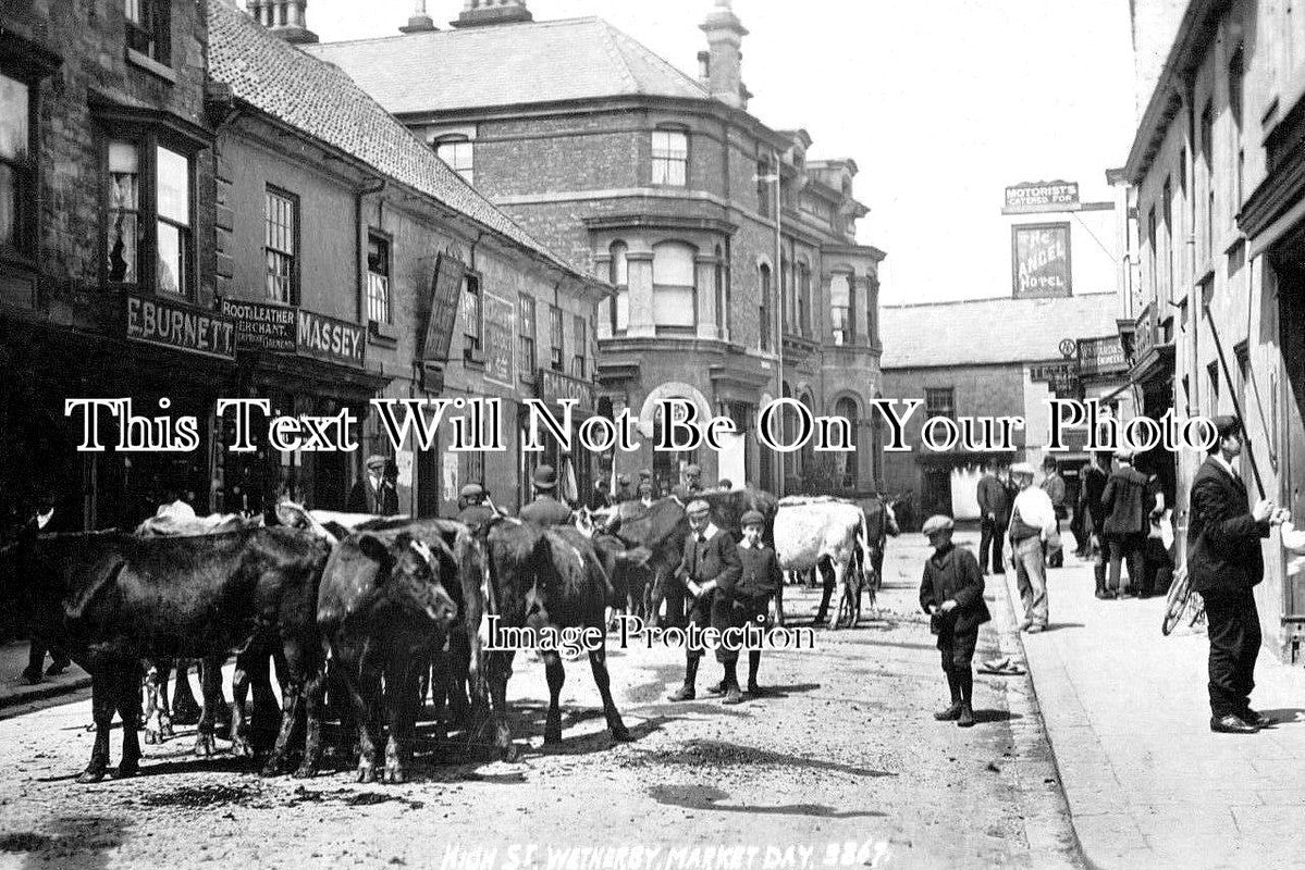 YO 3326 - Market Day, Wetherby, Yorkshire