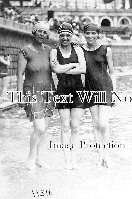 YO 3615 - North Bay Bathing Pool, Scarborough, Yorkshire