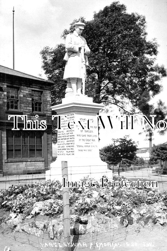YO 4114 - Farsley War Memorial, Yorkshire 1921