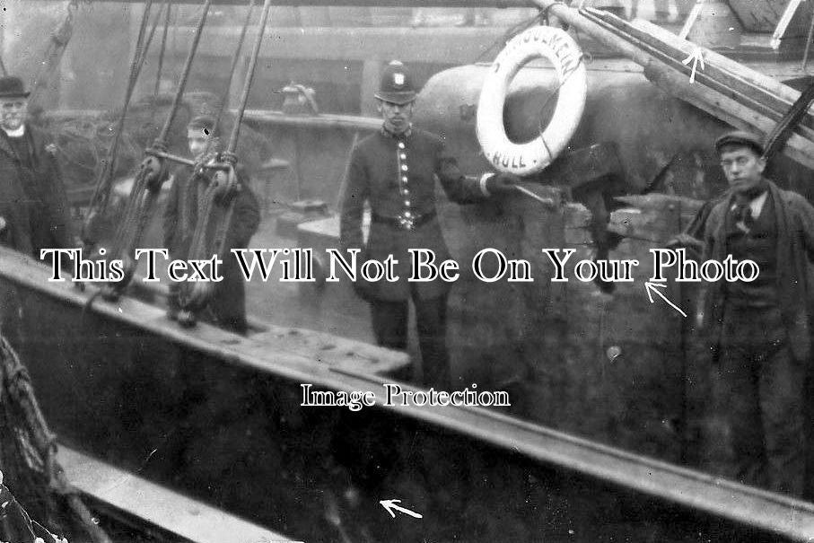 YO 4424 - The Russian Outrage Boats, Hull, Yorkshire 1904