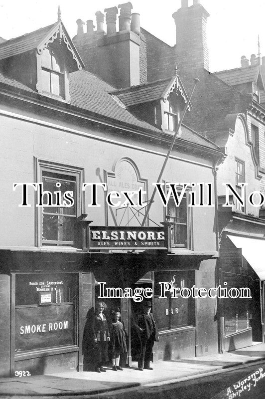 YO 4612 - Elsinore Pub, Whitby, Yorkshire