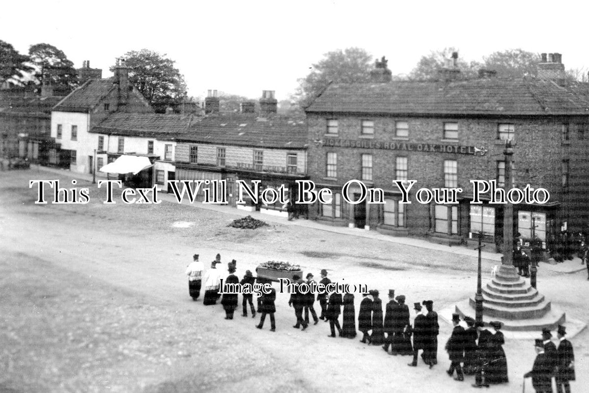 YO 4624 - Funeral & Pickersgills Royal Oak Hotel, Bedale, Yorkshire