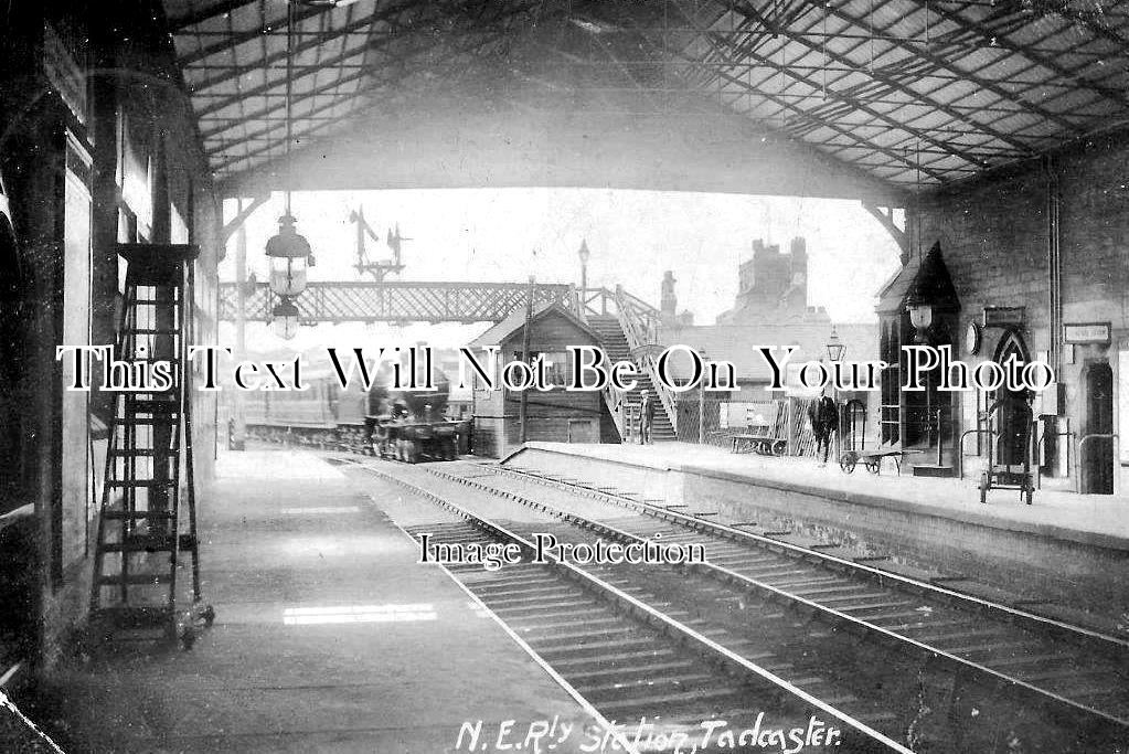 YO 4743 - Tadcaster Railway Station, Yorkshire c1908