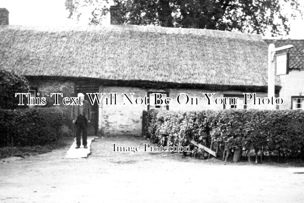 YO 5737 - Boot & Shoe Inn, Ellerton, York, Yorkshire