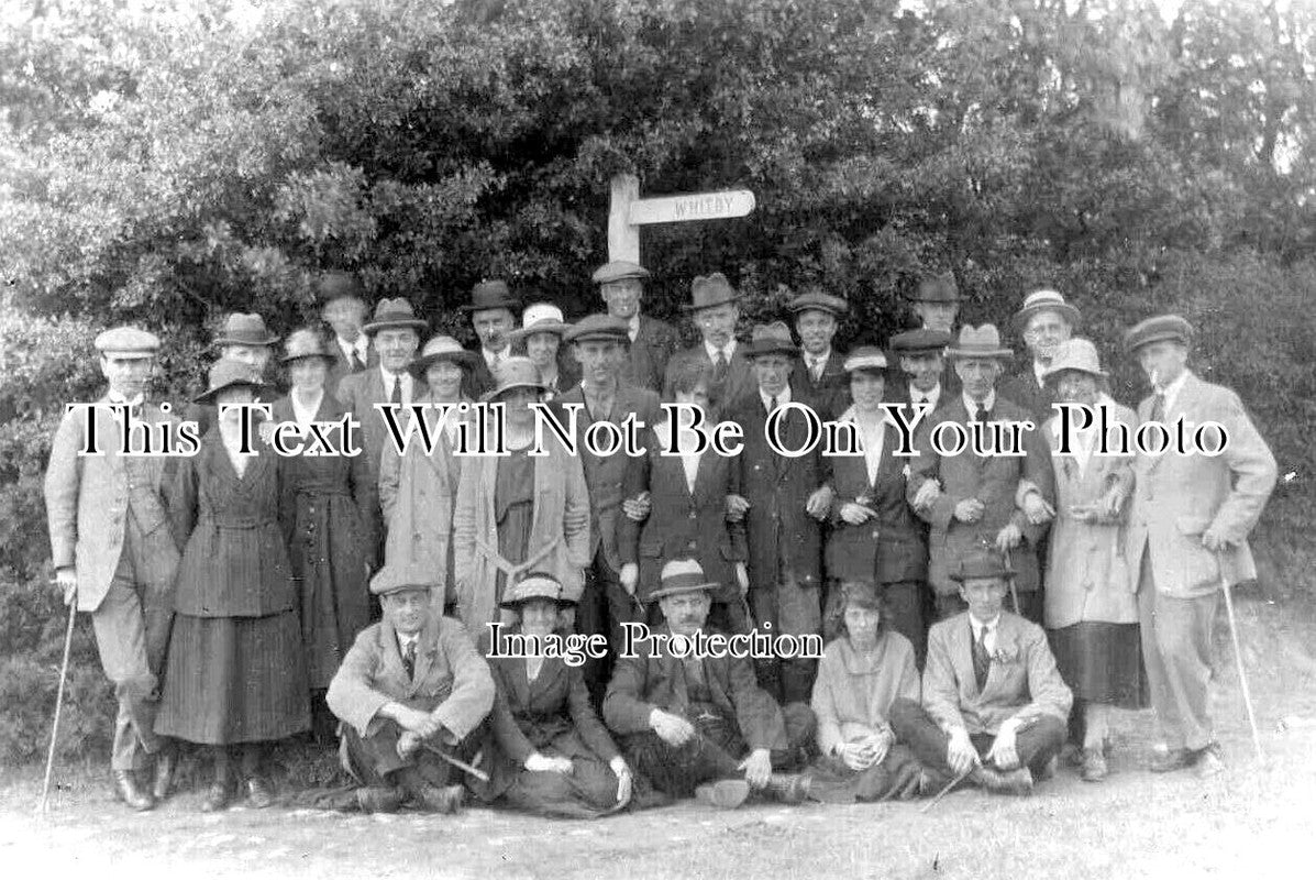 YO 5903 - Group Near Whitby, Yorkshire