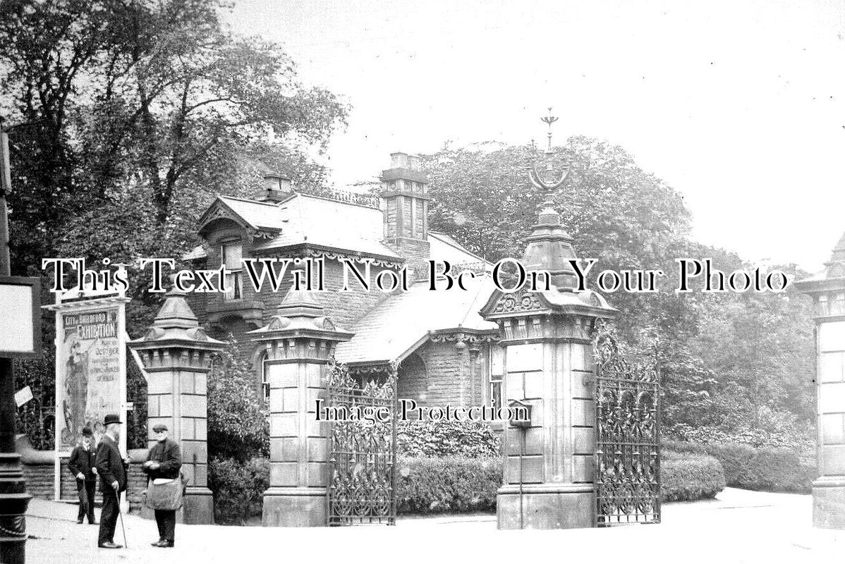 YO 5960 - Manningham Park Gates, Bradford, Yorkshire c1904