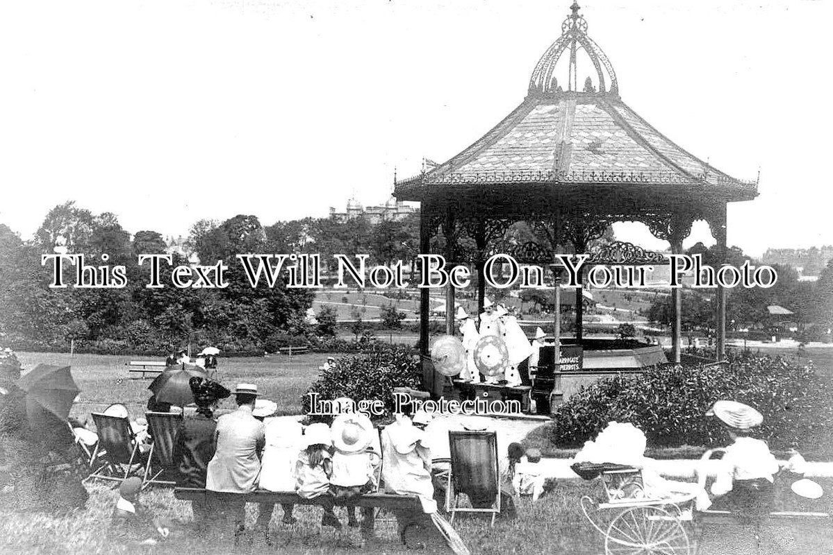 YO 5997 - The Pierrots, Harrogate, Yorkshire