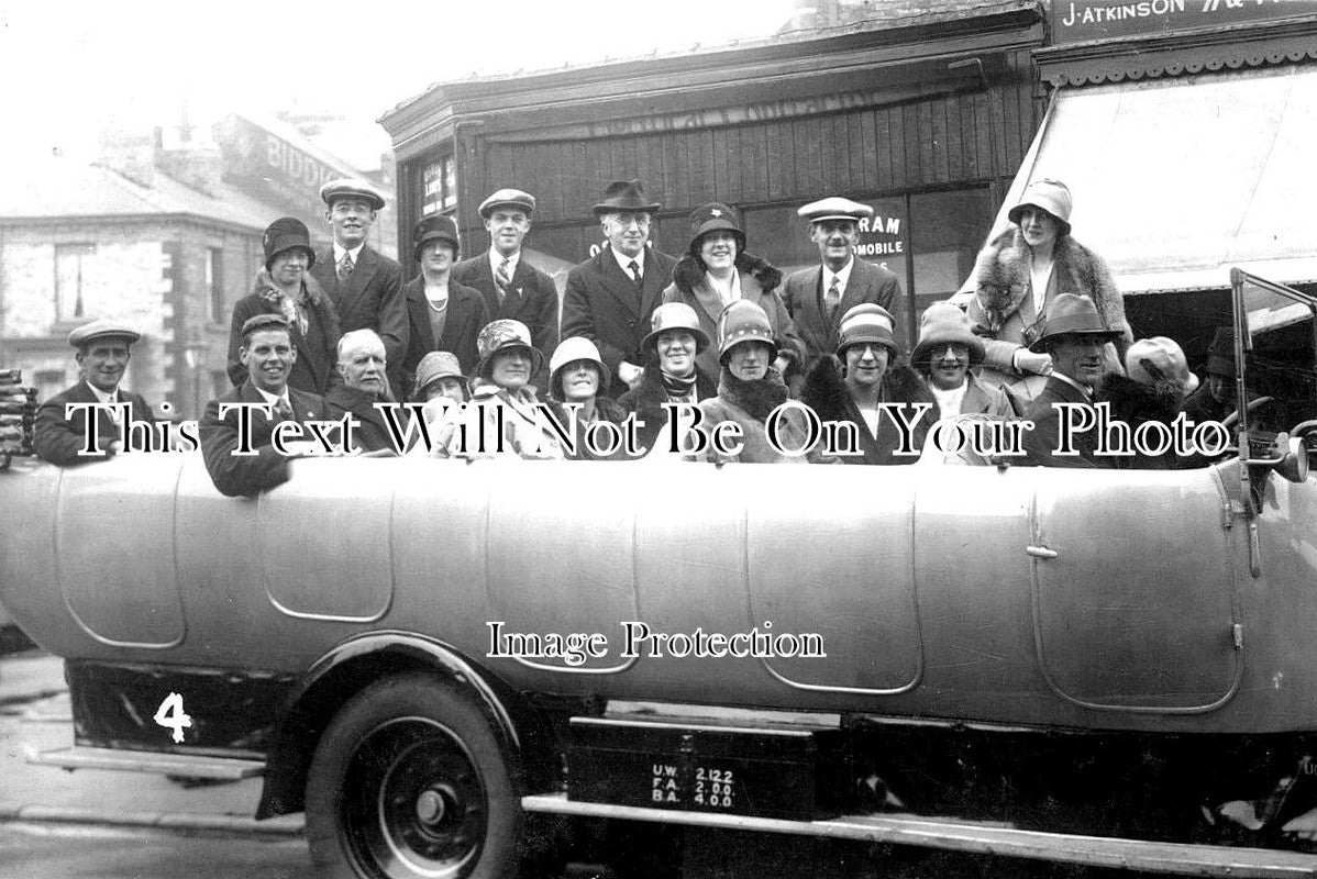 YO 6007 - Charabanc In Gladstone Road, Scarborough, Yorkshire