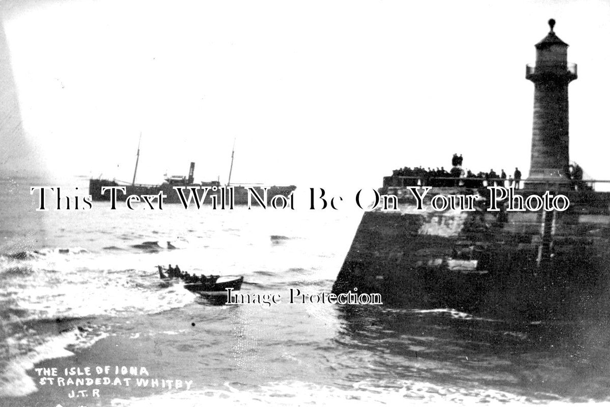 YO 6374 - The Isle Of Iona Stranded At Whitby, Yorkshire
