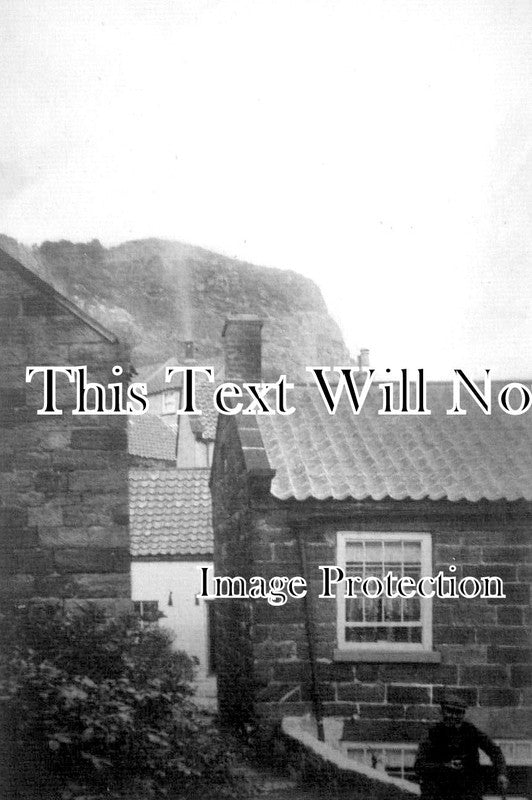 YO 6493 - Robin Hoods Bay, Yorkshire