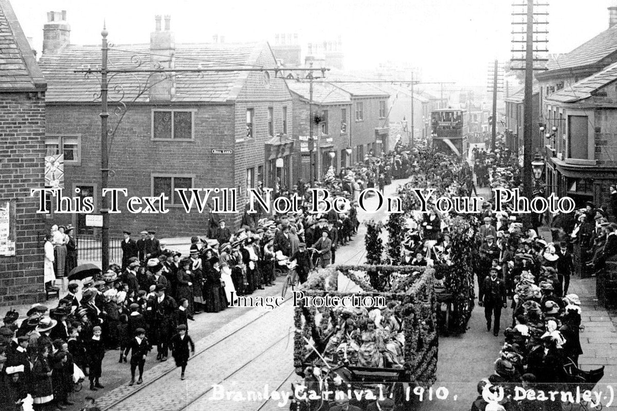YO 6554 - Bramley Carnival, Bell Lane, Leeds, Yorkshire c1910
