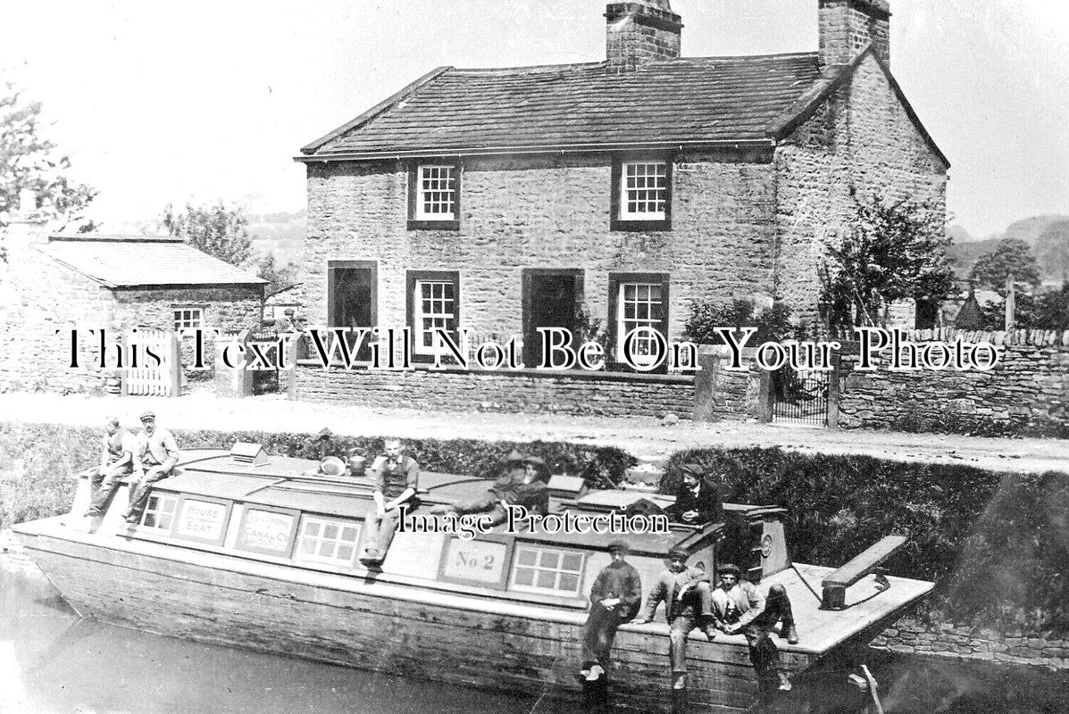 YO 6565 - Leeds - Liverpool Canal Barge, Salterforth Cottages, Yorkshire