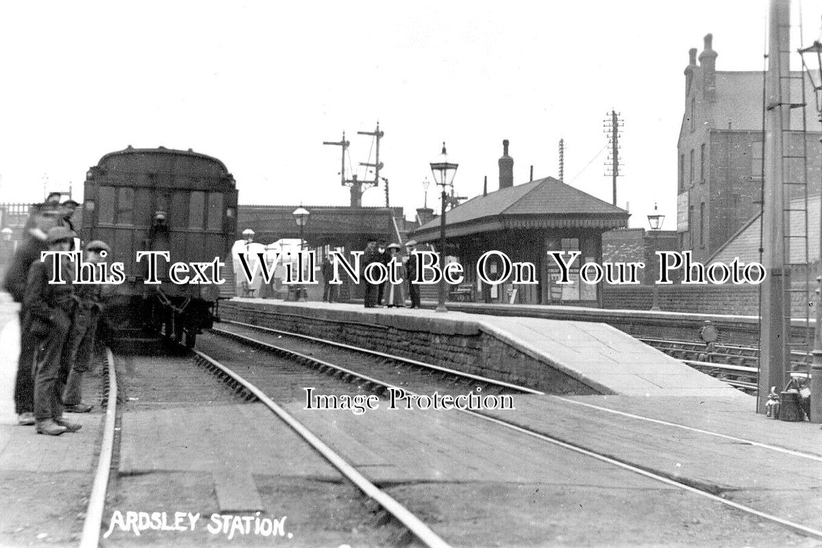 YO 6585 - Ardsley Railway Station, Yorkshire