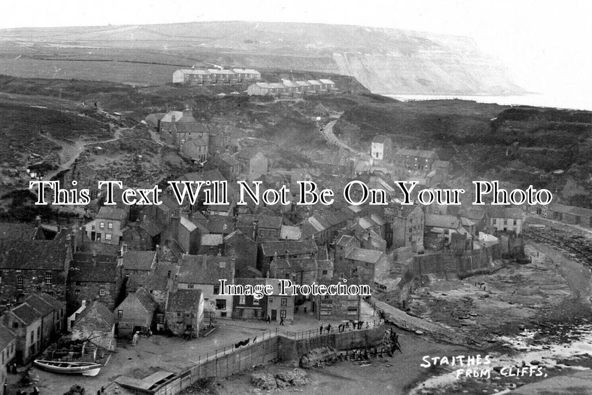 YO 6616 - Staithes From Cliffs, Yorkshire