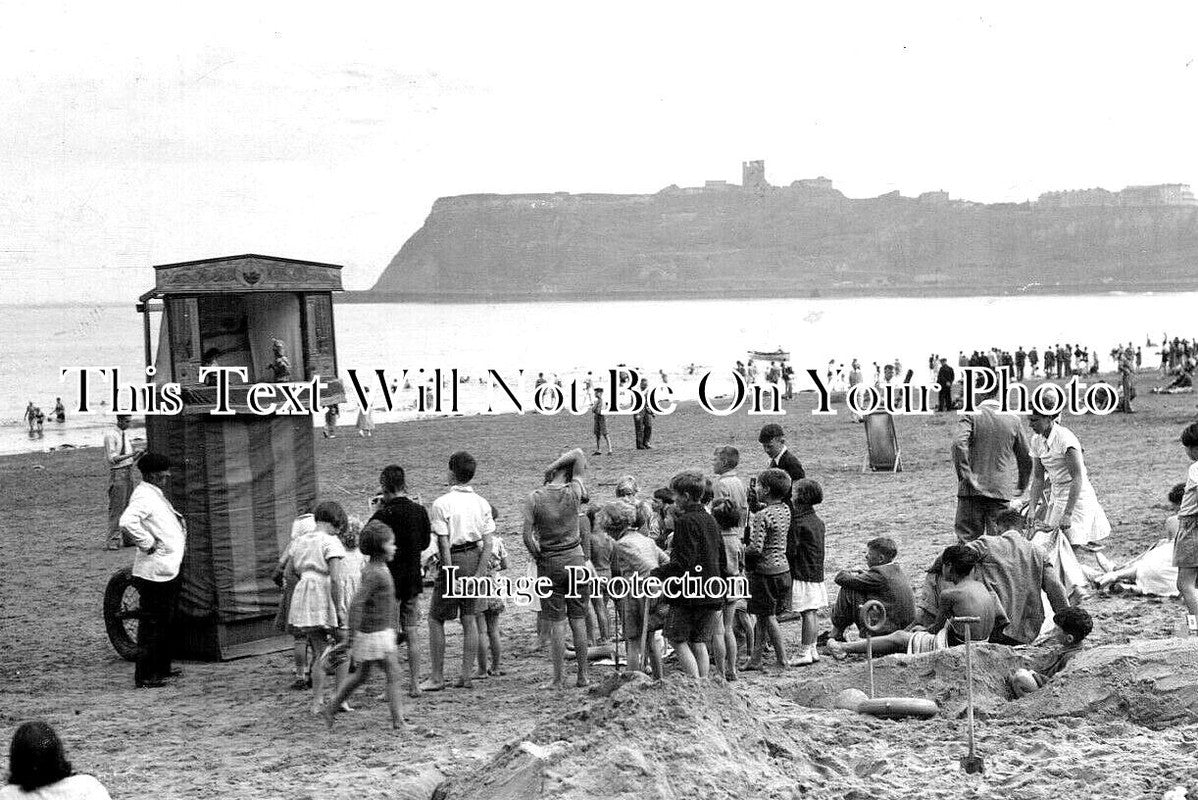YO 6730 - Punch & Judy, North Bay, Scarborough, Yorkshire