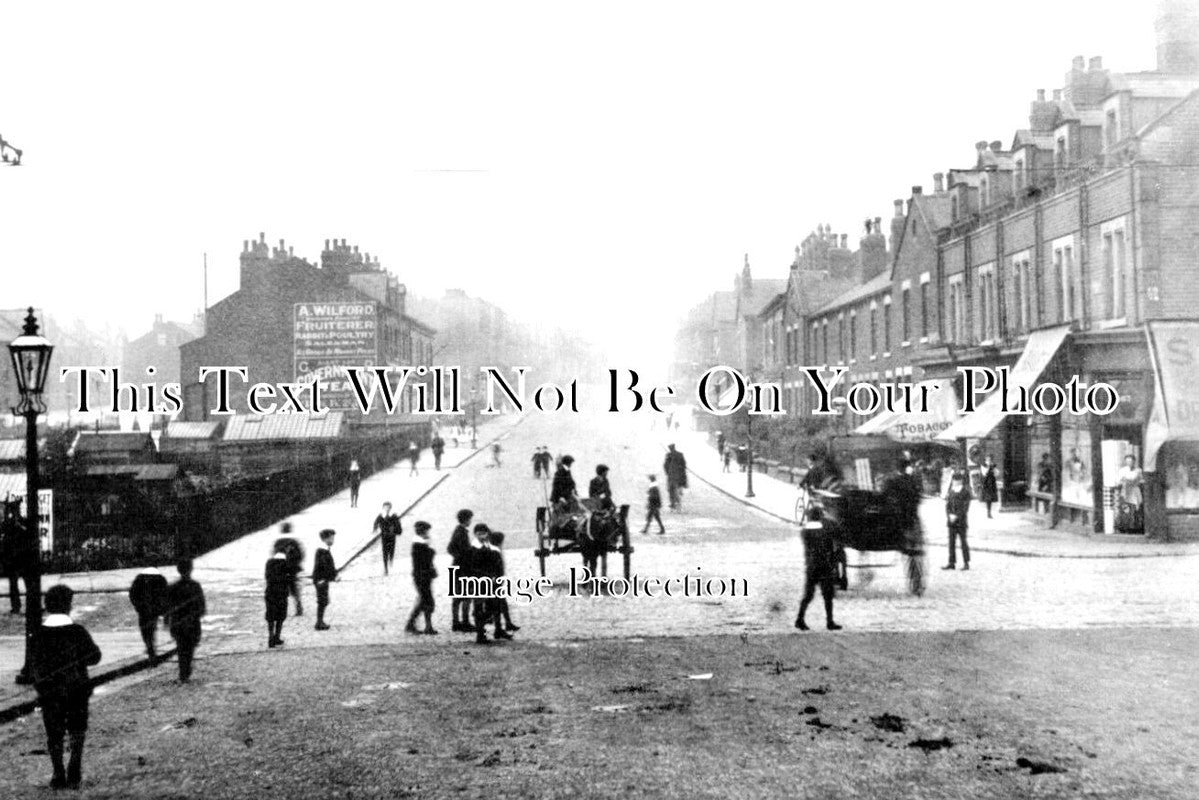 YO 6782 - Harehills Lane, Harehills, Leeds, Yorkshire c1911