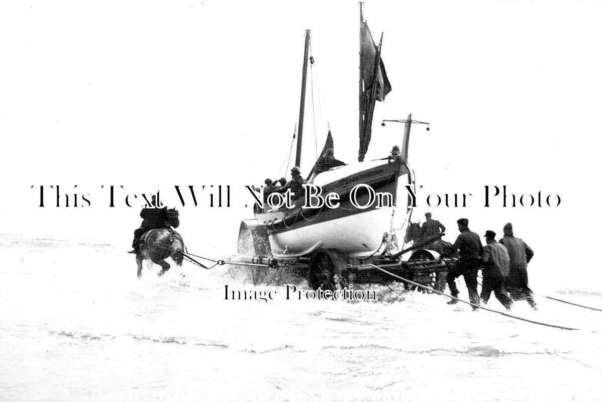 YO 6843 - Launching The lifeboat, Bridlington, Yorkshire