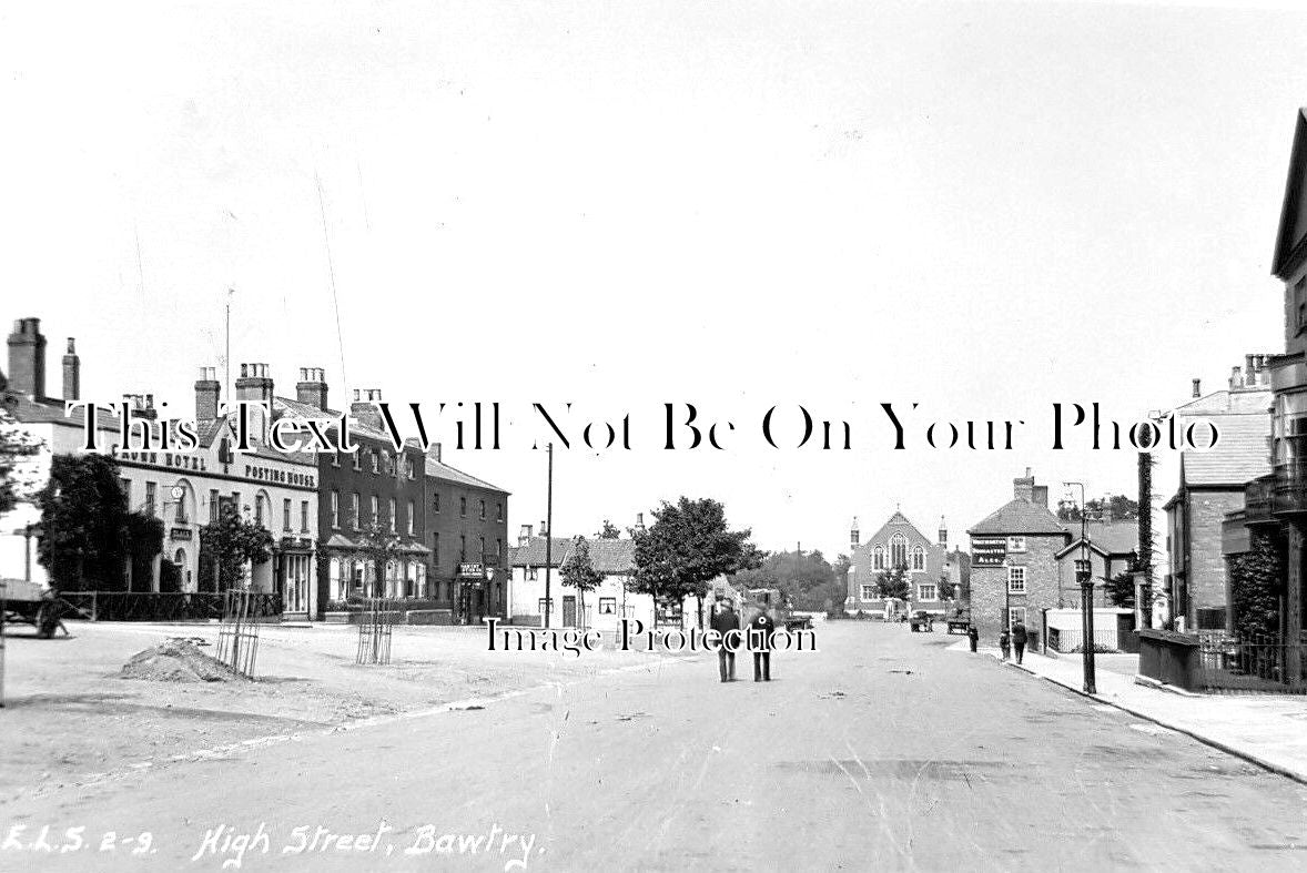 YO 7033 - High Street, Bawtry, Yorkshire