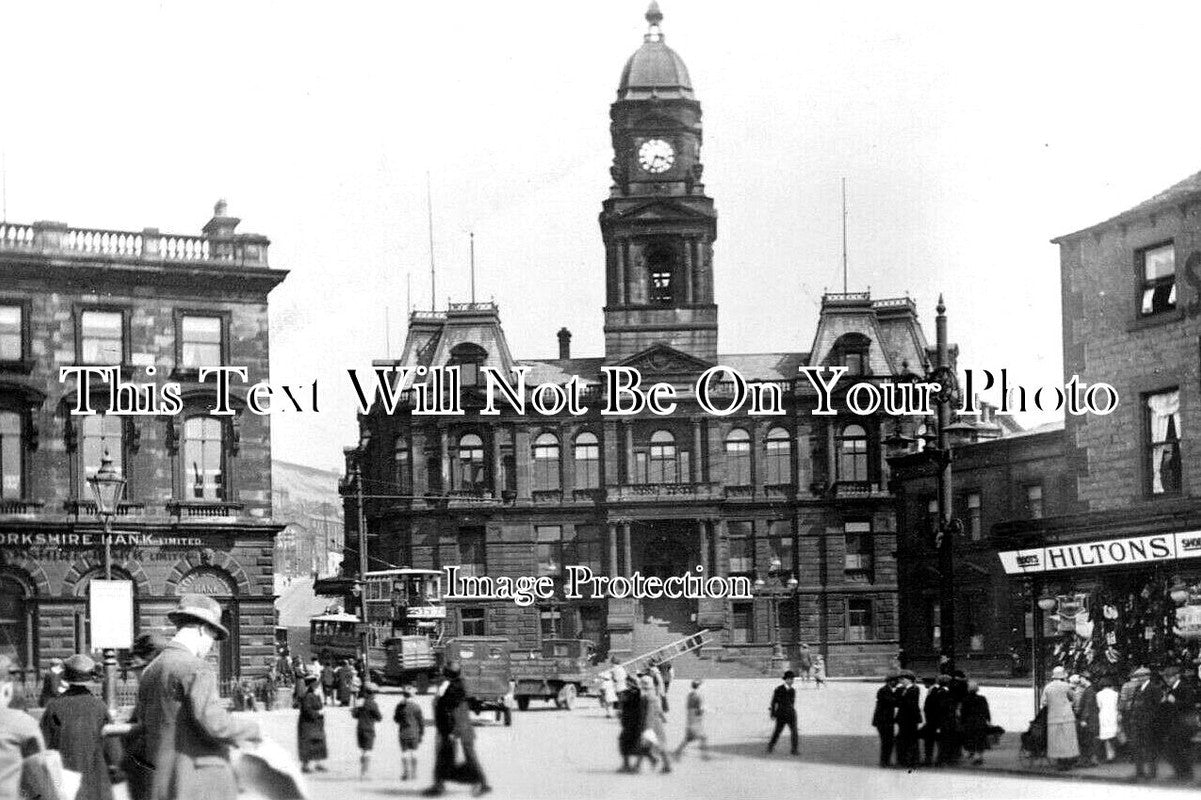 YO 7091 - Town Hall, Dewsbury, Yorkshire
