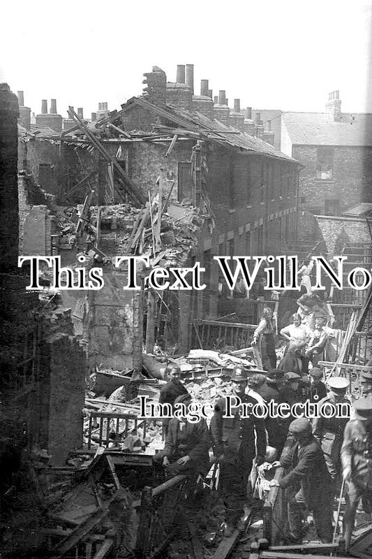 YO 7685 - Porter Street Zeppelin Raid Bomb Damage, Hull, Yorkshire 1915 WW1