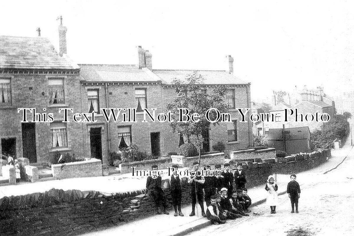 YO 7928 - Rastrick, Yorkshire