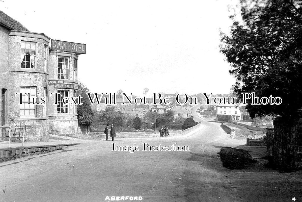 YO 7967 - Swan Hotel, Aberford, Yorkshire