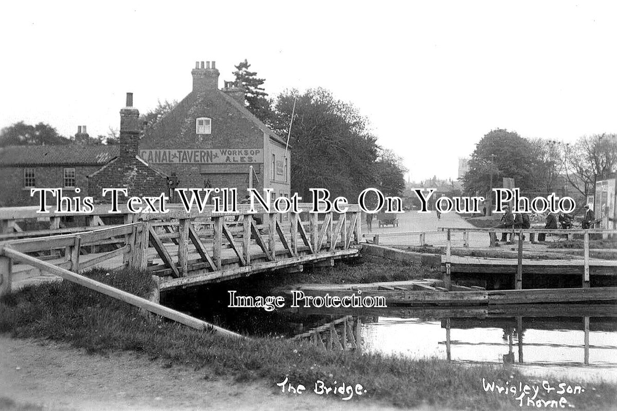 YO 8025 - Thorne Swing Bridge, Stainforth & Keadby Canal, Yorkshire