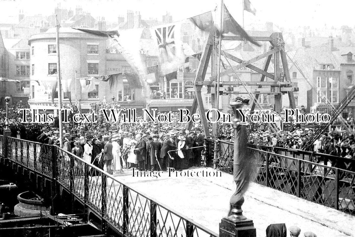 YO 8115 - Opening Of New Bridge, Whitby, Yorkshire 1909