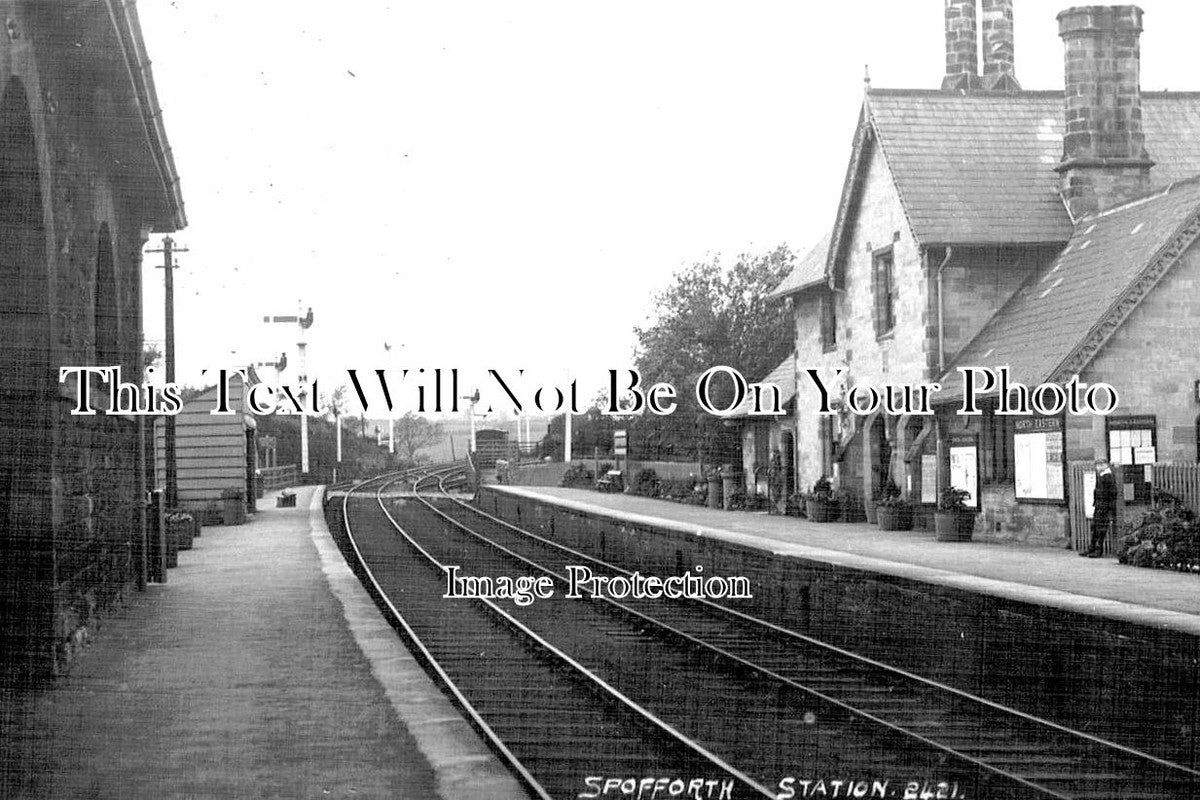 YO 8638 - Spofforth Railway Station, Yorkshire c1915