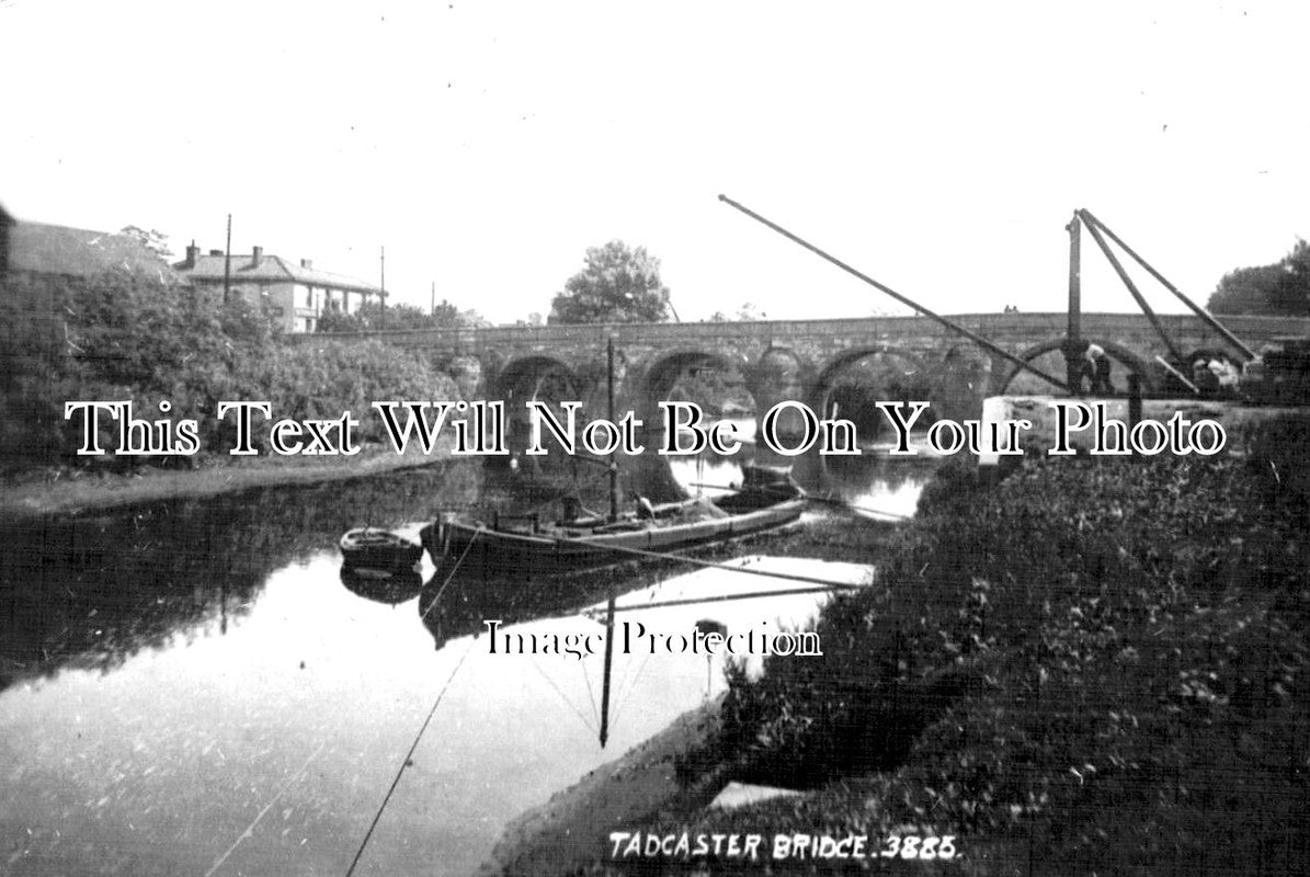 YO 8683 - Tadcaster Bridge, Yorkshire c1910