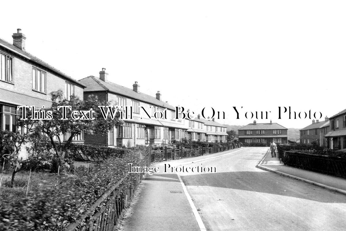 YO 8700 - Watford Avenue, Norwood Green, Halifax, Yorkshire