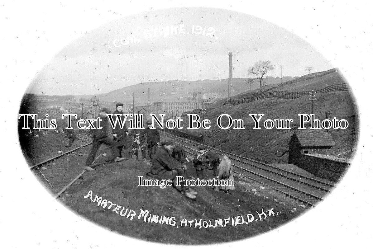 YO 8771 - Coal Picking During Strike, Holmfield, Halifax, Yorkshire 1912