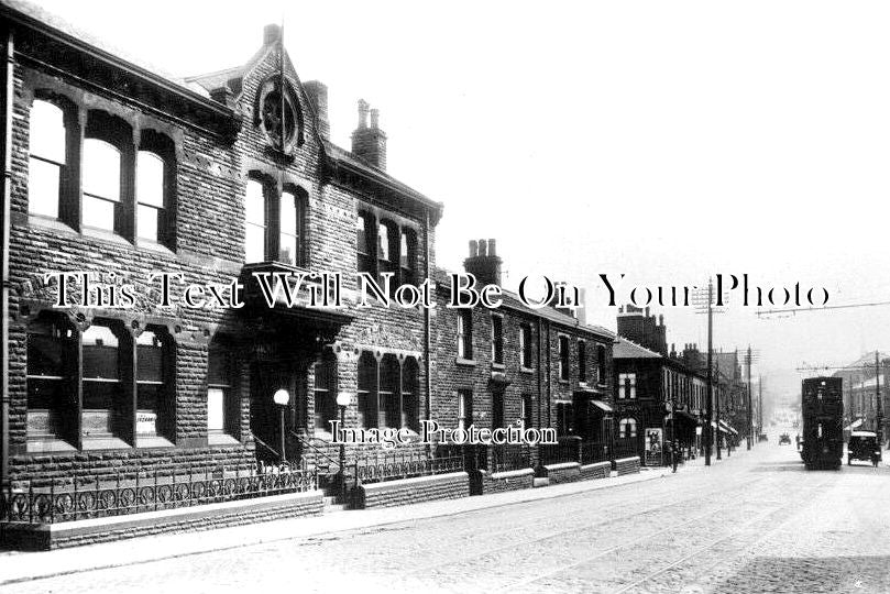 YO 8809 - Bradford Road Liberal Club, Brighouse, Yorkshire