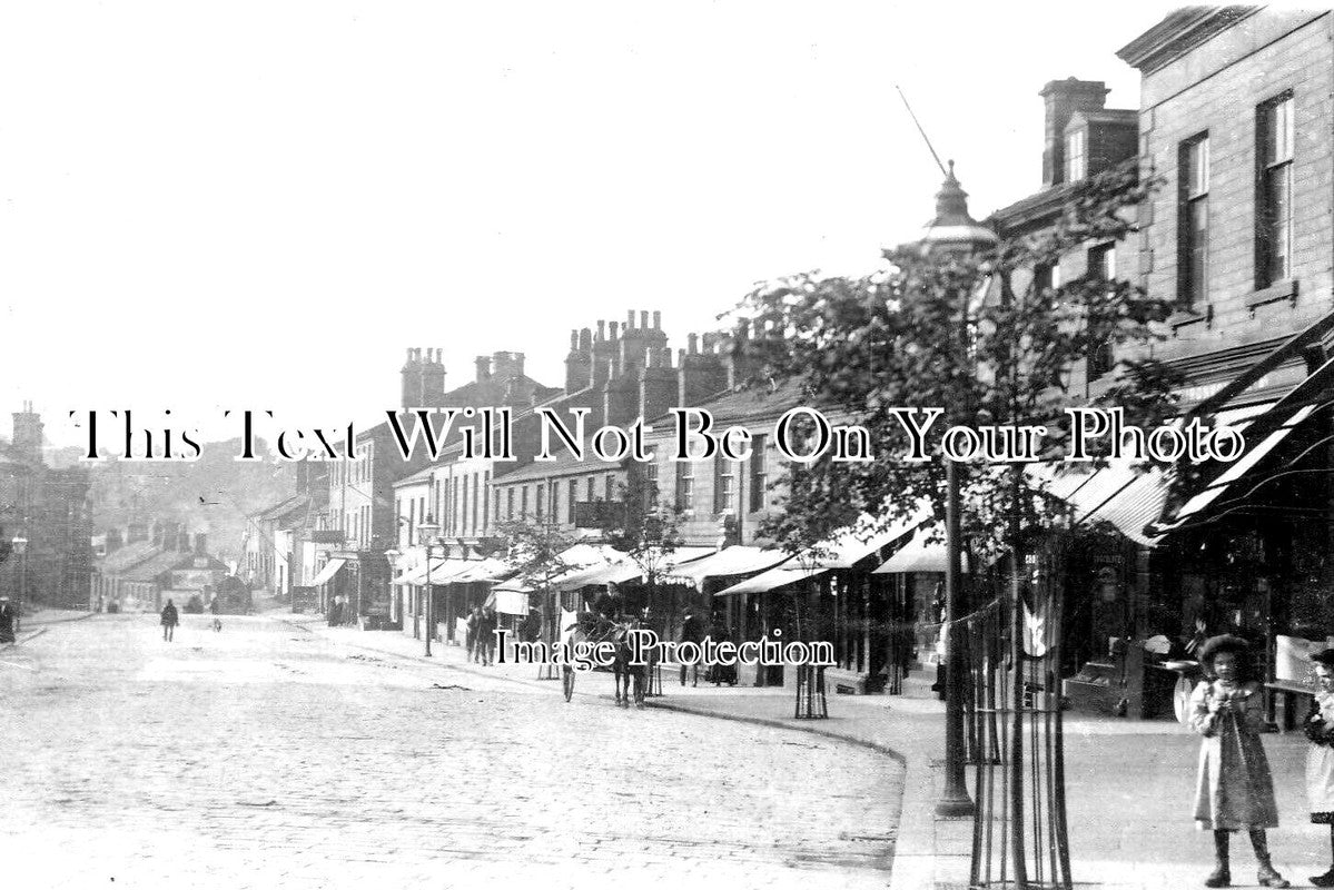 YO 8981 - Main Street, Bingley, Yorkshire