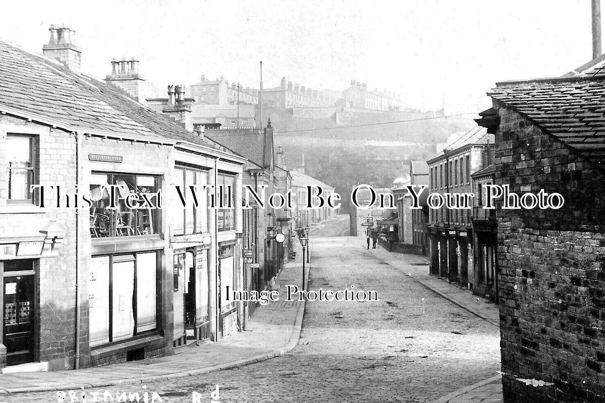 YO 9123 - Britannia Road, Slaithwaite, Huddersfield, Yorkshire c1904