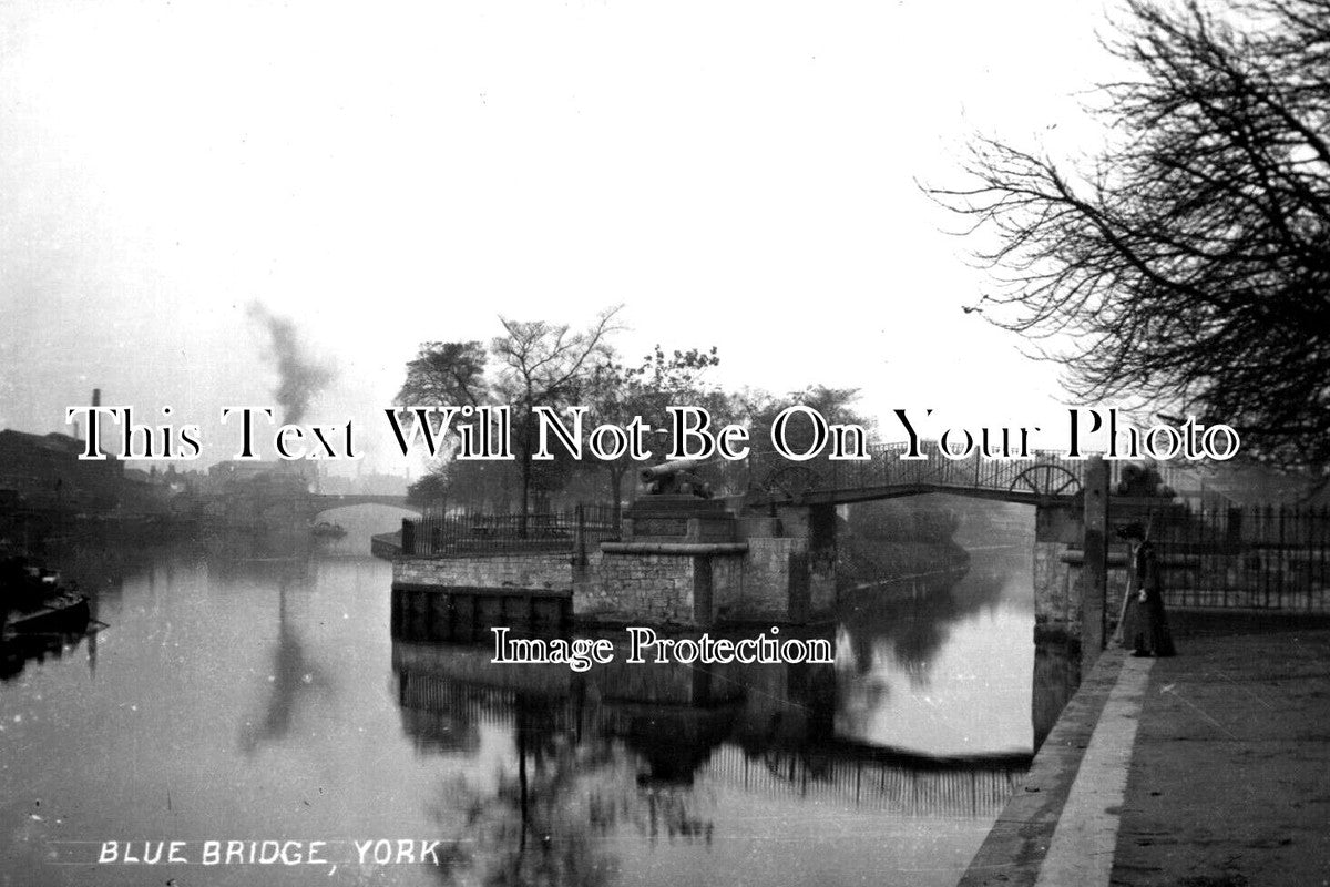 YO 9355 - Blue Bridge & Cannon, York, Yorkshire