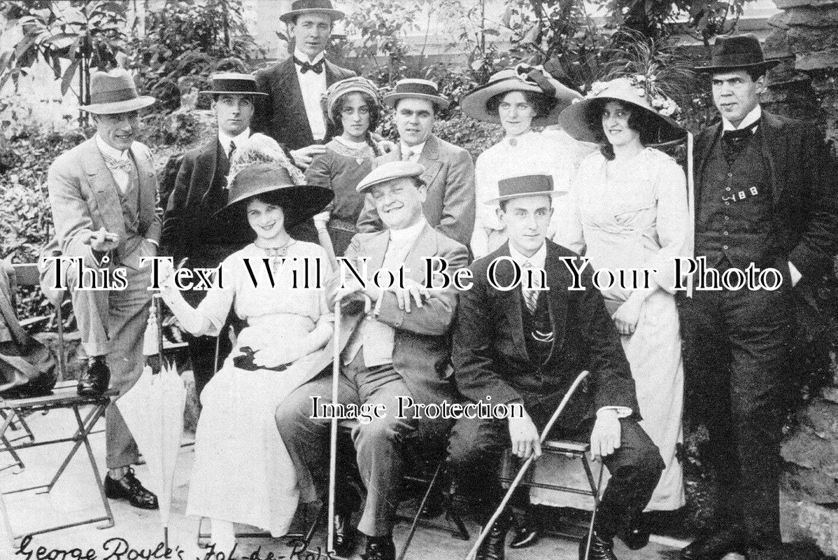 YO 9702 - George Royle's Fol De Rols, Scarborough, Yorkshire