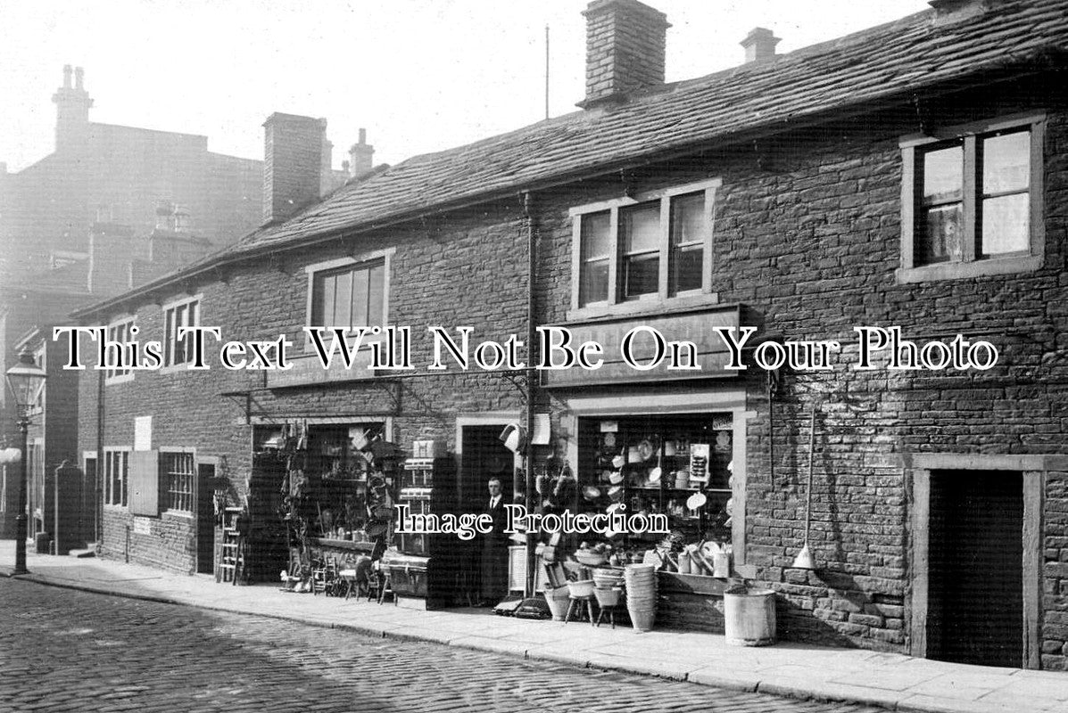 YO 9962 - Hodgson Shop, Brighouse, Yorkshire