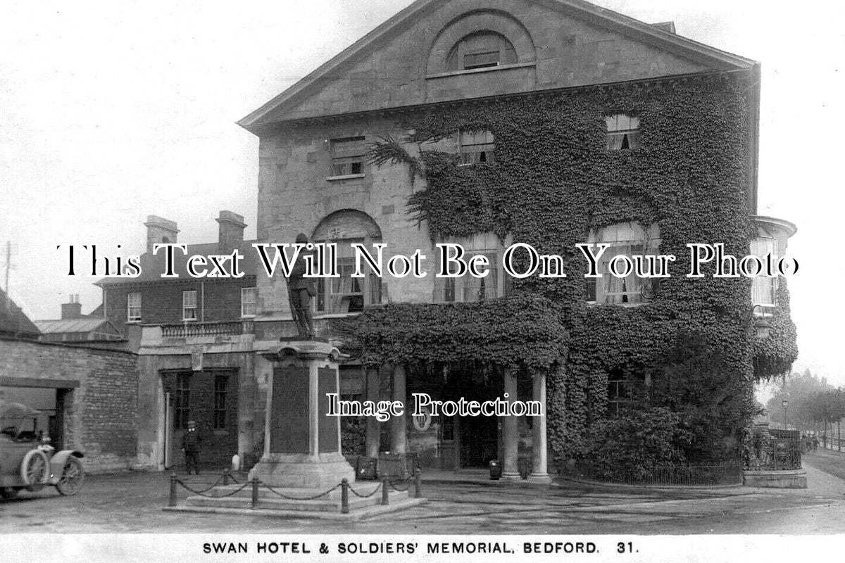 BF 1809 - The Swan Hotel & Soldiers Memorial, Bedford c1916