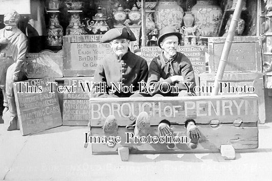 CO 4362 - Men In Penryn Stocks, Burton Curiosity Shop, Bodmin