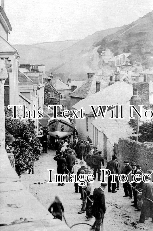 CO 4506 - Pulling Port Isaac Lifeboat, Cornwall c1917